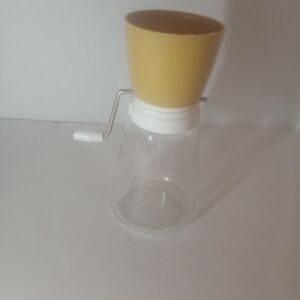 Yellow and White Party Grinder